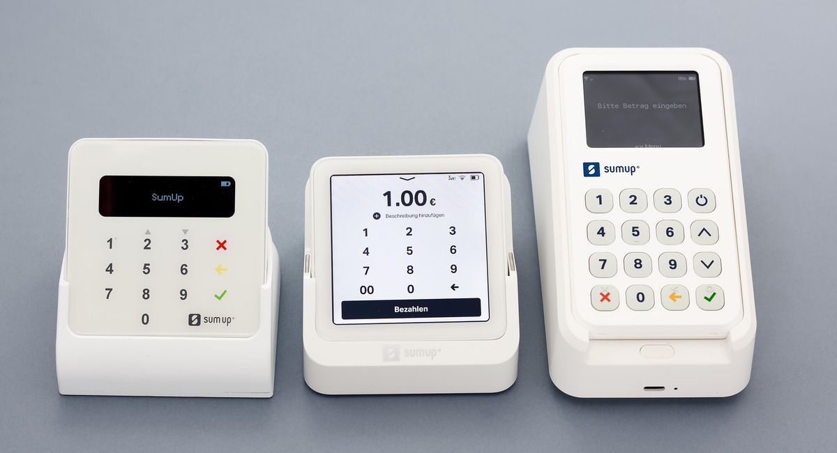 SumUp bietet drei Terminals an: Air, Solo und 3G mit Drucker.
